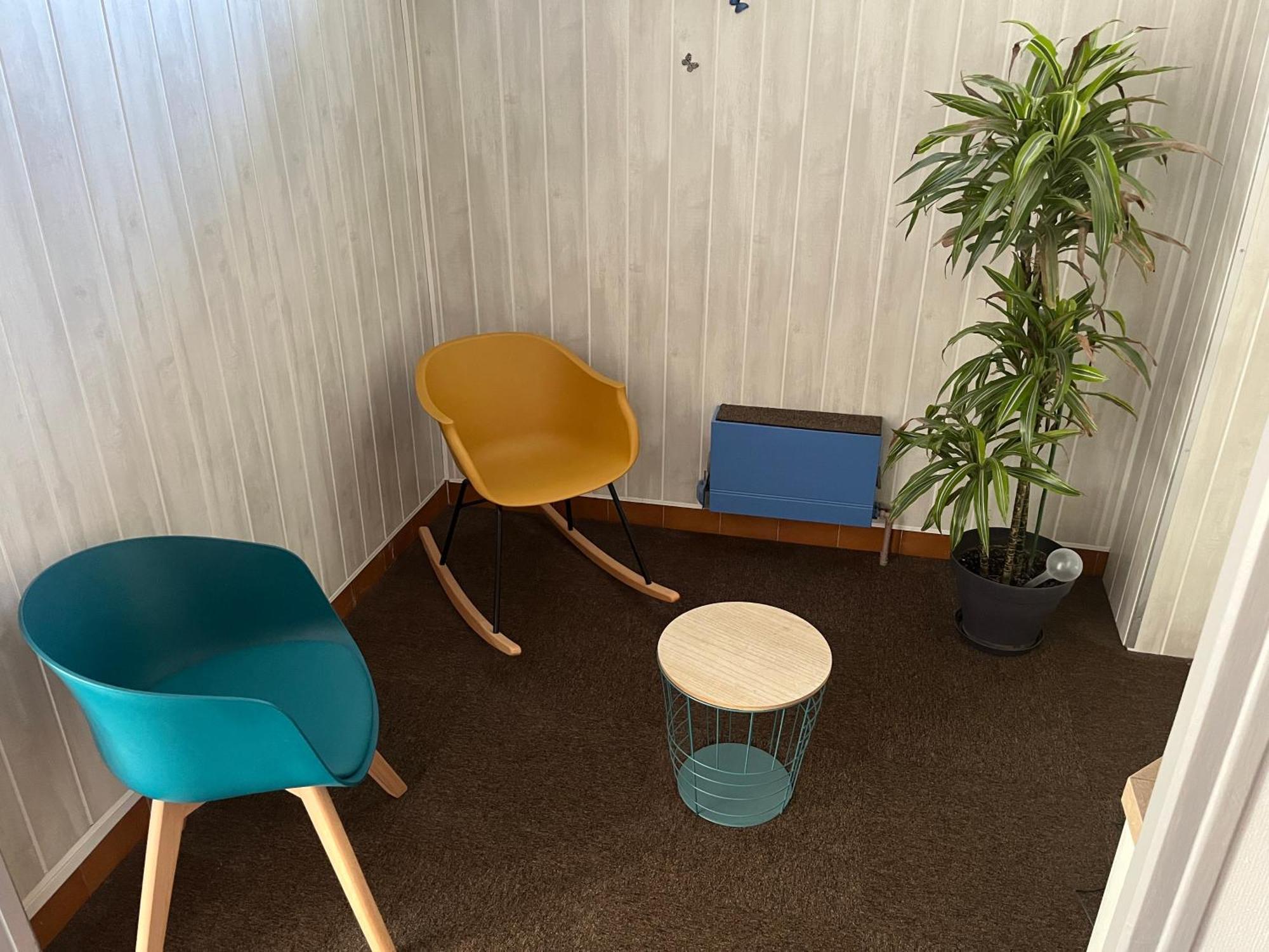 Hotel Le Lyon Vert Commentry מראה חיצוני תמונה